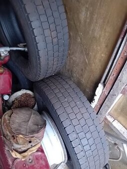 Gumi na Iveco eurocargo 75