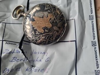 Strieborné,tulované,vreckové hodinky..