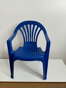 Stolička plastová modrá - 1
