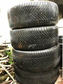 Celorocne pneumatiky 285/45 R20