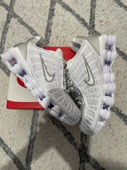 Nike shox