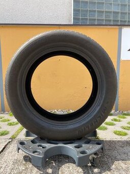 275/50R20 michelin