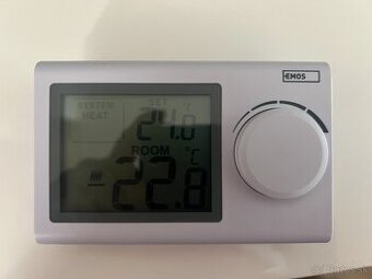 Izbový manuálny drôtový termostat P5604, ako nový