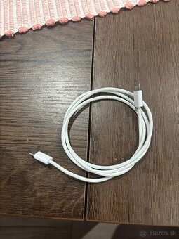 Predám nabíjací kábel iPhone C