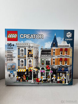 10255 LEGO Assembly Square
