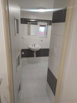 Prenájom menšieho 2 izbového bytu-Rezervovaný