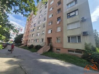 Na predaj dvojgarsónka Komárno
