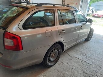 Rozpredam Skoda Octavia 2 Facelift 1,9tdi 77kw farba 9202