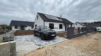 NA PREDAJ - Rodinné domy v Jarku, 4 izb. bungalovy