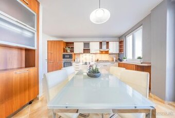 2-izbový byt s balkónom  v blízkosti Michalskej brány – Vete