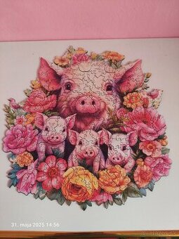 Wooden puzzle  prasiatka