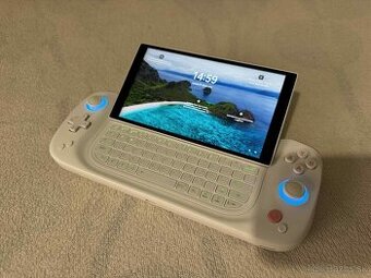 Antec Core HS (AyaNeo Slide) AMD Ryzen 8840U 16GB RAM 512GB