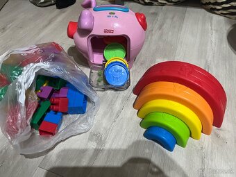 Drevené montessori hračky