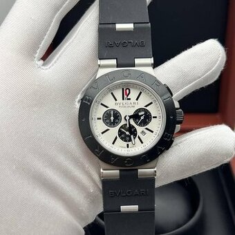 Dámske hodinky BVLGARI Serpenti s quartzovým strojčekom