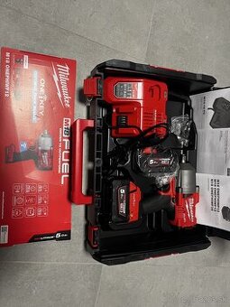 Predám novú rázovú uťahovačku Milwaukee M18 ONEFHIWF12-502X