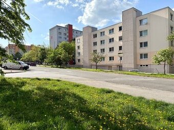 Na prenájom 4 izbový byt, Bratislava, Dúbravka, Drobného