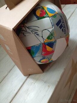 Futbalová lopta