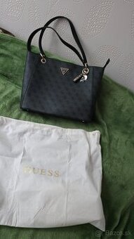 Guess kabelka velkos A4 ano