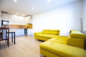 4-izb.byt na BUČIANSKEJ ul. v TRNAVE, 75 m2, balkón