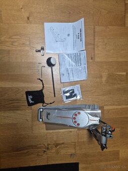 Single pedal pearl p-930 demonator  (nový nepoužitý)
