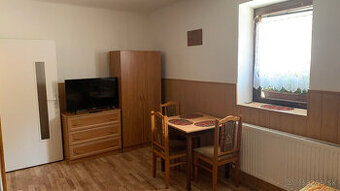 Prenájom 1 izbového  bytu v rodinnom dome