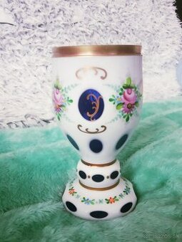 Pohar prejimane sklo