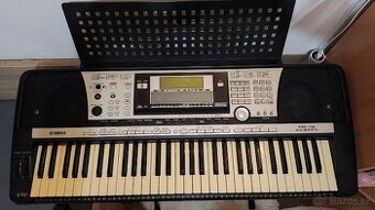 YAMAHA PSR-740