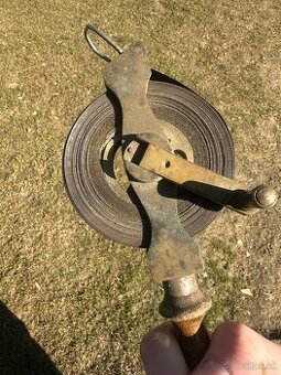 Staré kovové pásmo Prema