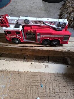 Velke hasicke auto