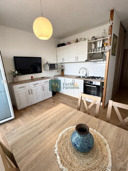 Predaj 2izbový byt Chrenová, ul.Kozmonautov, 2 balkóny, EXKL