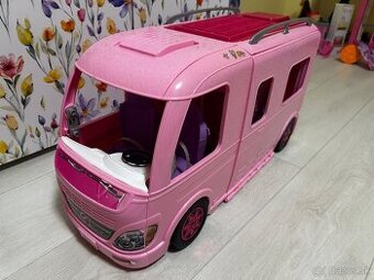Barbie karavan