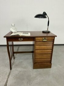 Písací stolík s roletou - 1