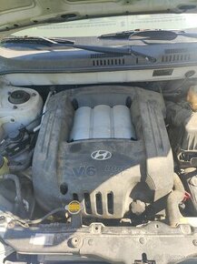 HYUNDAI Santa Fe V6 2.7 Benzín Automat 4x4 - 1