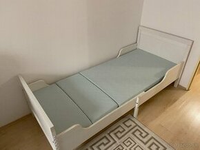 rastúca posteľ Sundvik (IKEA)