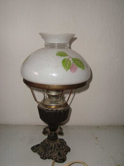 Lampa stolná