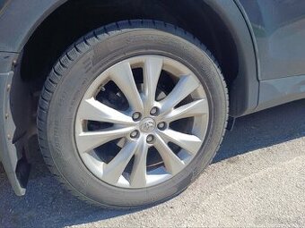 Toyota 5x114.3 R18 235/55 cely set zimne pneu