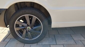 SADA ALU DISKOV 4X100 PNEU.185/55R15 LETNE SKODA SEAT VW