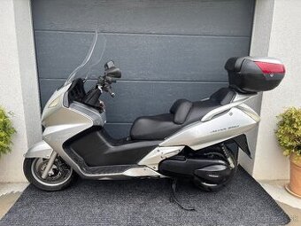 Honda Silver Wing 600