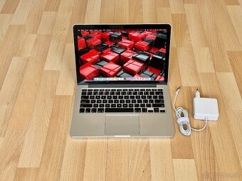 MacBook Pro 13", NOVÁ BATERKA, TOP STAV