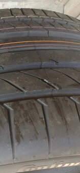 275/35 r 19