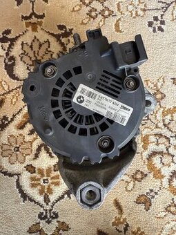Alternátor Valeo (BMW 535 F11)