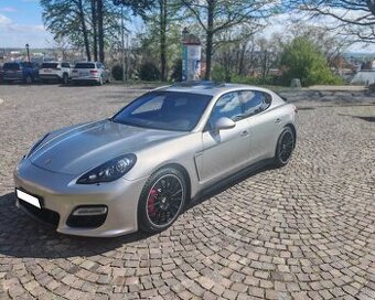 Porsche Panamera GTS