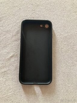Ochranné púzdro čierne na iPhone SE 2020 - 1