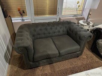 Pohovka Chesterfield