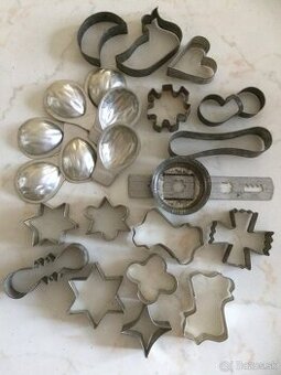 Vykrajovačky + formičky.