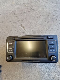 Rádio Škoda Octavia 2, Škoda Superb 2