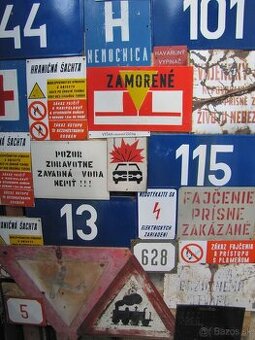 Staré smaltované tabule