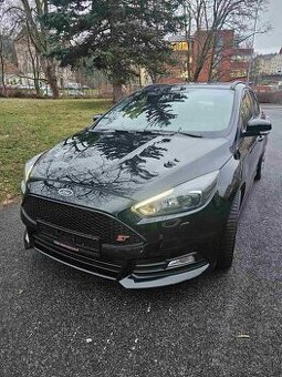 Ford Focus ST 2.0 ecoboost