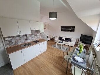 Prenájom 1,5 izbového bytu v centre mesta Lučenec - 1