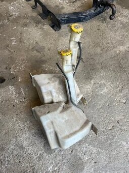 Nádržky na vodu jeep Grand cherokee wj